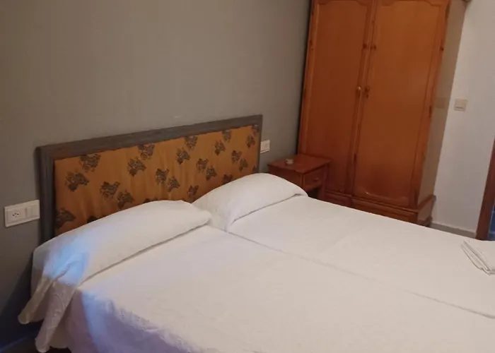 בית הארחה Cavenes Del Cabaco By Unusual El Cabaco